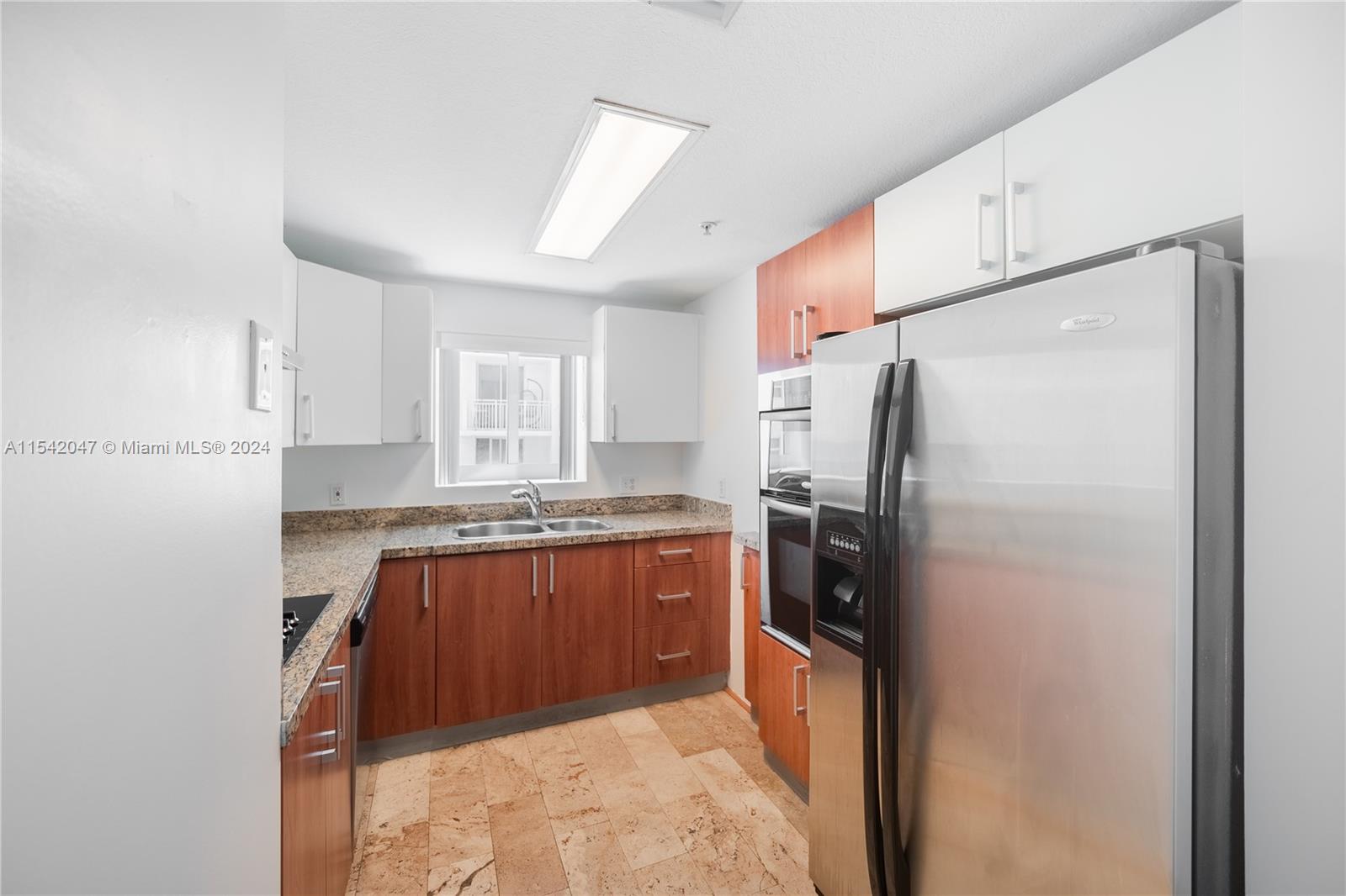 170 SE 14th St 2204, Miami, Florida 33131, 2 Bedrooms Bedrooms, ,2 BathroomsBathrooms,Residentiallease,For Rent,170 SE 14th St 2204,A11542047
