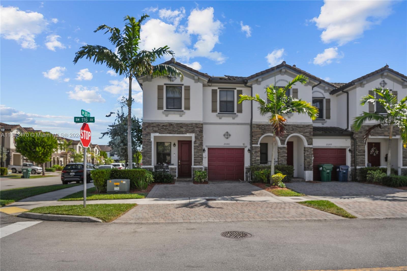 25301  SW 116TH AVE  For Sale A11543470, FL