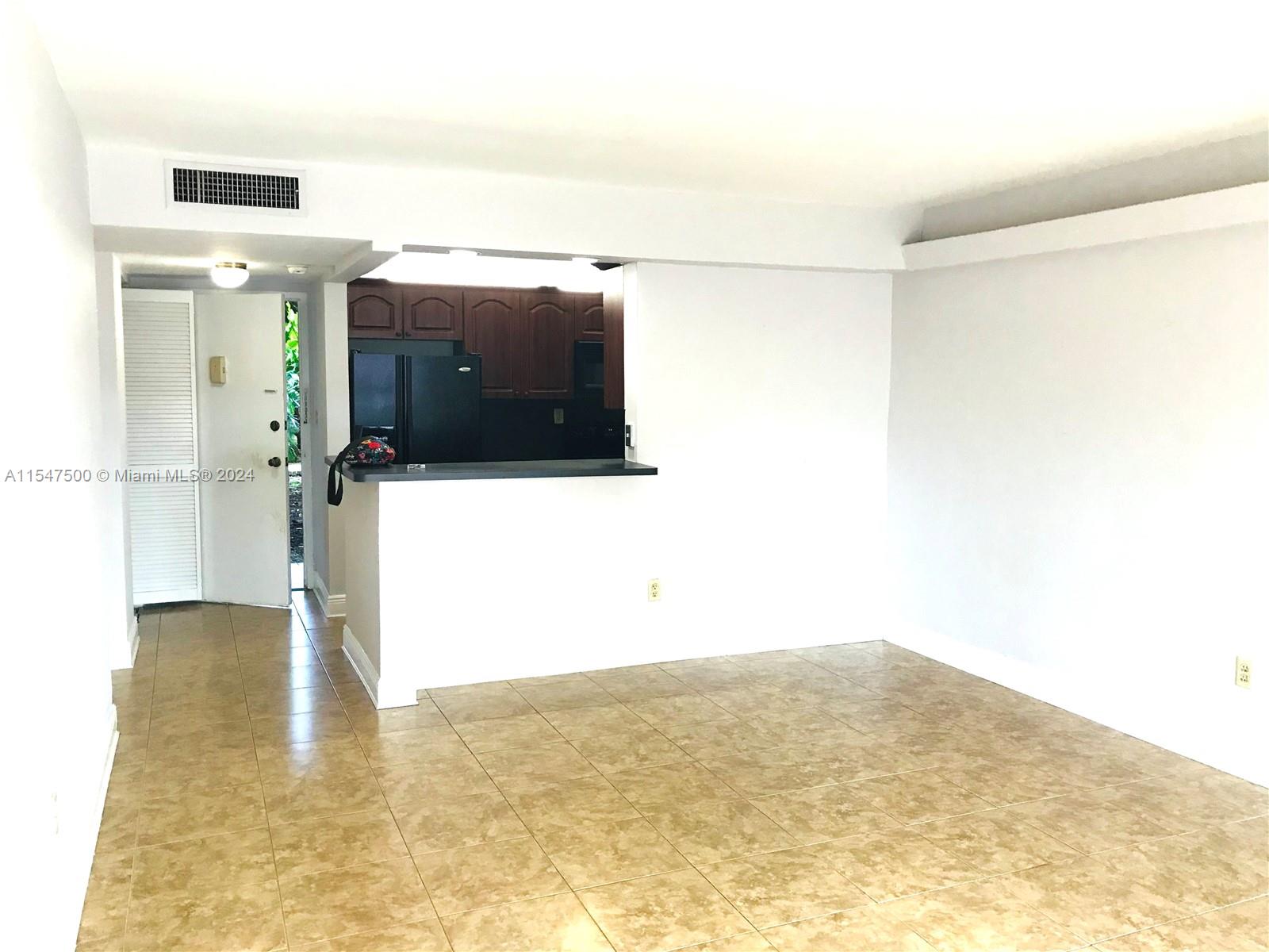 7483 SW 82nd St A103, Miami, Florida 33143, 1 Bedroom Bedrooms, ,1 BathroomBathrooms,Residential,For Sale,7483 SW 82nd St A103,A11547500