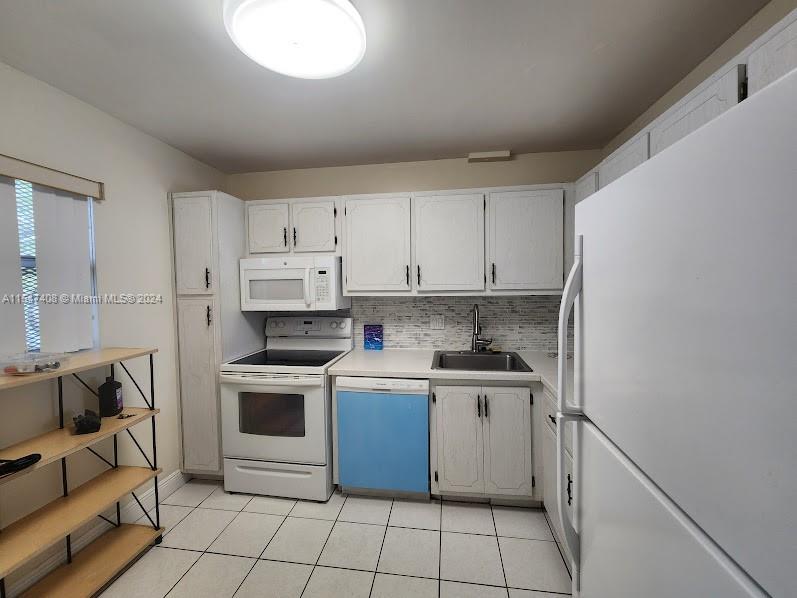8350 Sands Point Blvd E309, Tamarac, Florida 33321, 2 Bedrooms Bedrooms, ,2 BathroomsBathrooms,Residentiallease,For Rent,8350 Sands Point Blvd E309,A11547408