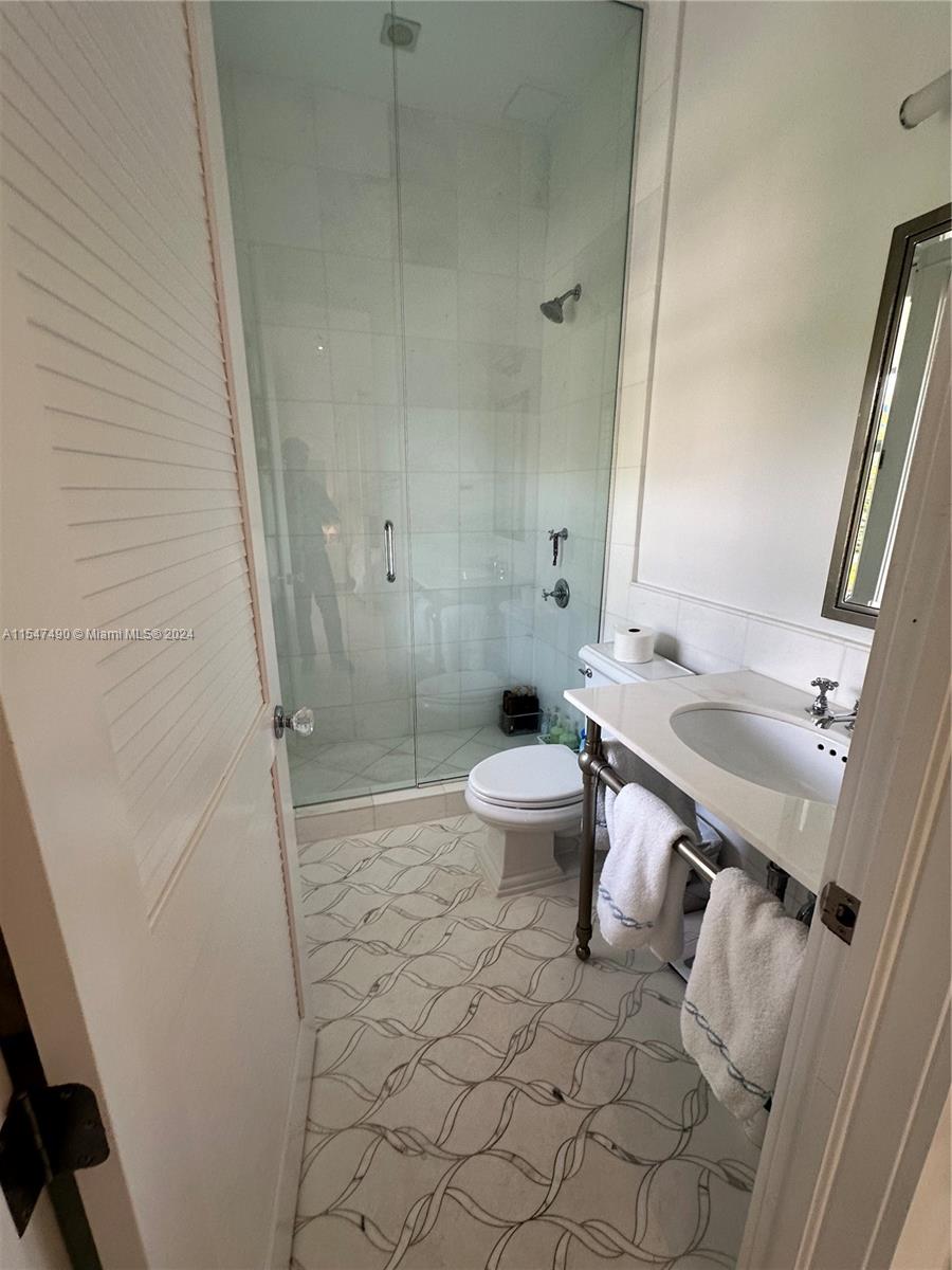 300 Greenwood Dr, Key Biscayne, FL, 33149 United States, 4 Bedrooms Bedrooms, ,5 BathroomsBathrooms,Residential,For Sale,Greenwood Dr,A11547490