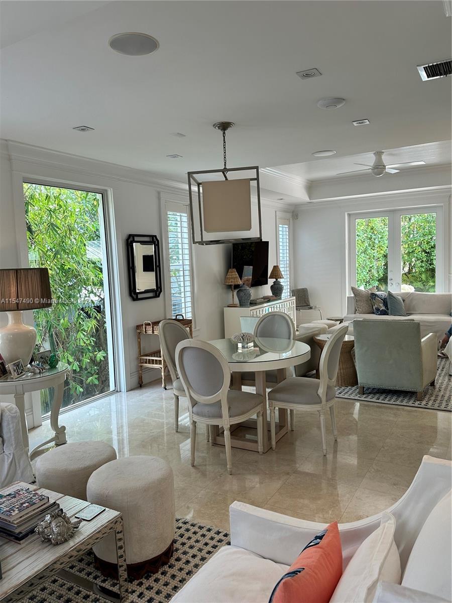 300 Greenwood Dr, Key Biscayne, FL, 33149 United States, 4 Bedrooms Bedrooms, ,5 BathroomsBathrooms,Residential,For Sale,Greenwood Dr,A11547490