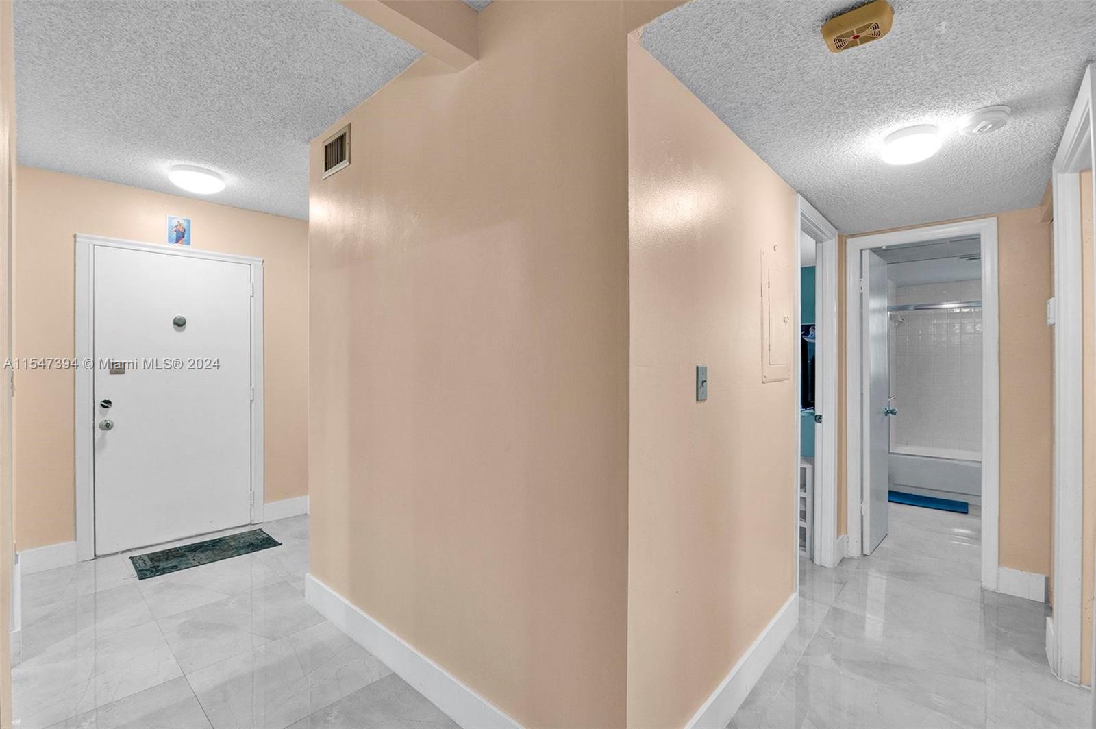 501 NE 14th Ave 601, Hallandale Beach, Florida 33009, 2 Bedrooms Bedrooms, ,2 BathroomsBathrooms,Residential,For Sale,501 NE 14th Ave 601,A11547394