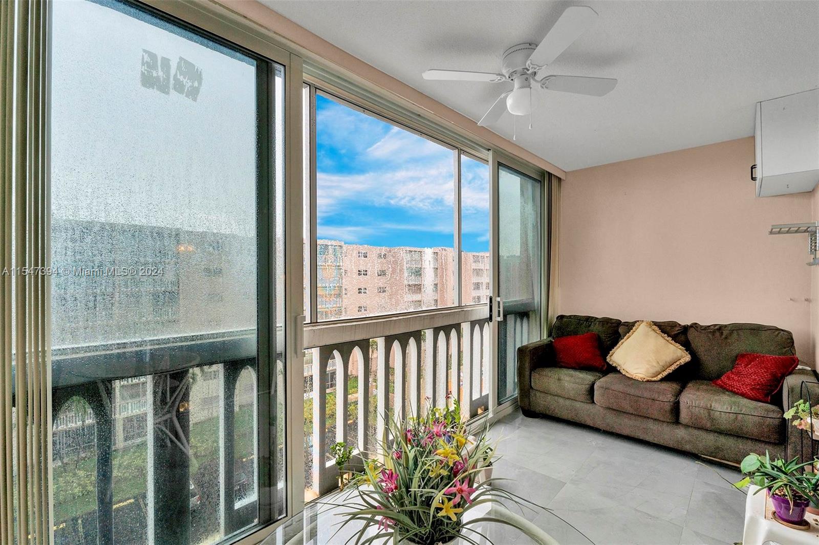 501 NE 14th Ave 601, Hallandale Beach, Florida 33009, 2 Bedrooms Bedrooms, ,2 BathroomsBathrooms,Residential,For Sale,501 NE 14th Ave 601,A11547394