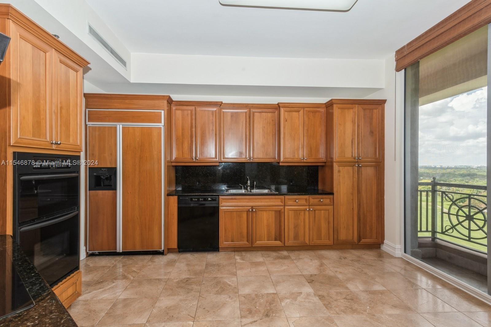 626 Coral Way 1503, Coral Gables, Florida 33134, 3 Bedrooms Bedrooms, ,3 BathroomsBathrooms,Residentiallease,For Rent,626 Coral Way 1503,A11546878