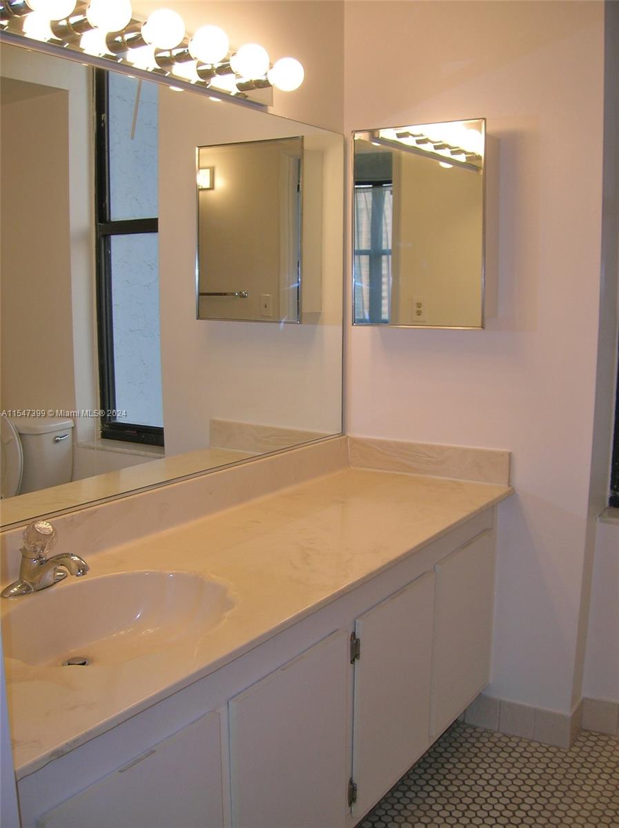 18181 31st Ct, Aventura, FL, 33160 United States, 2 Bedrooms Bedrooms, ,2 BathroomsBathrooms,Residential,For Sale,31st Ct,A11547399