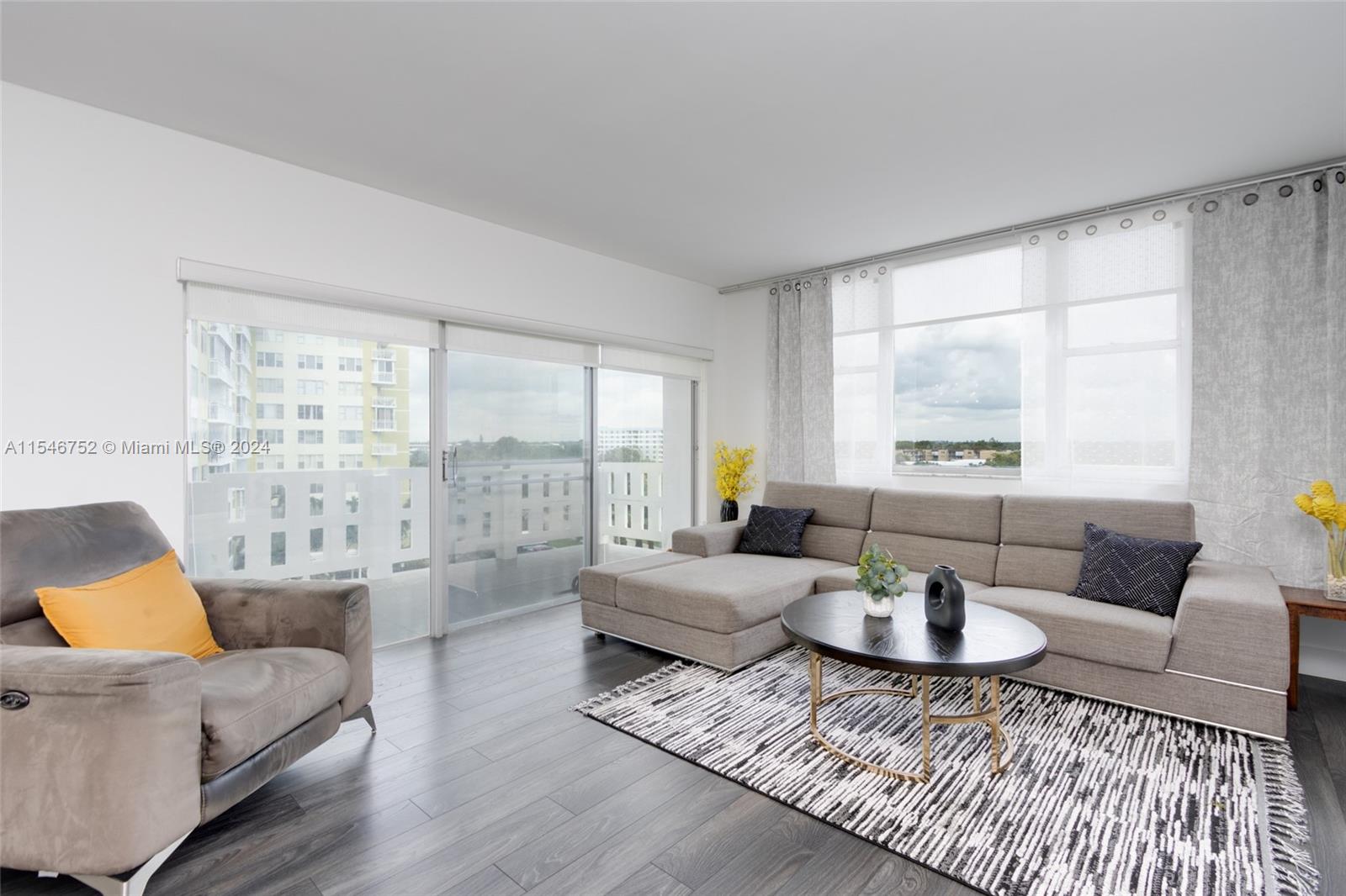 4350 Hillcrest Dr 600, Hollywood, Florida 33021, 2 Bedrooms Bedrooms, ,2 BathroomsBathrooms,Residential,For Sale,4350 Hillcrest Dr 600,A11546752