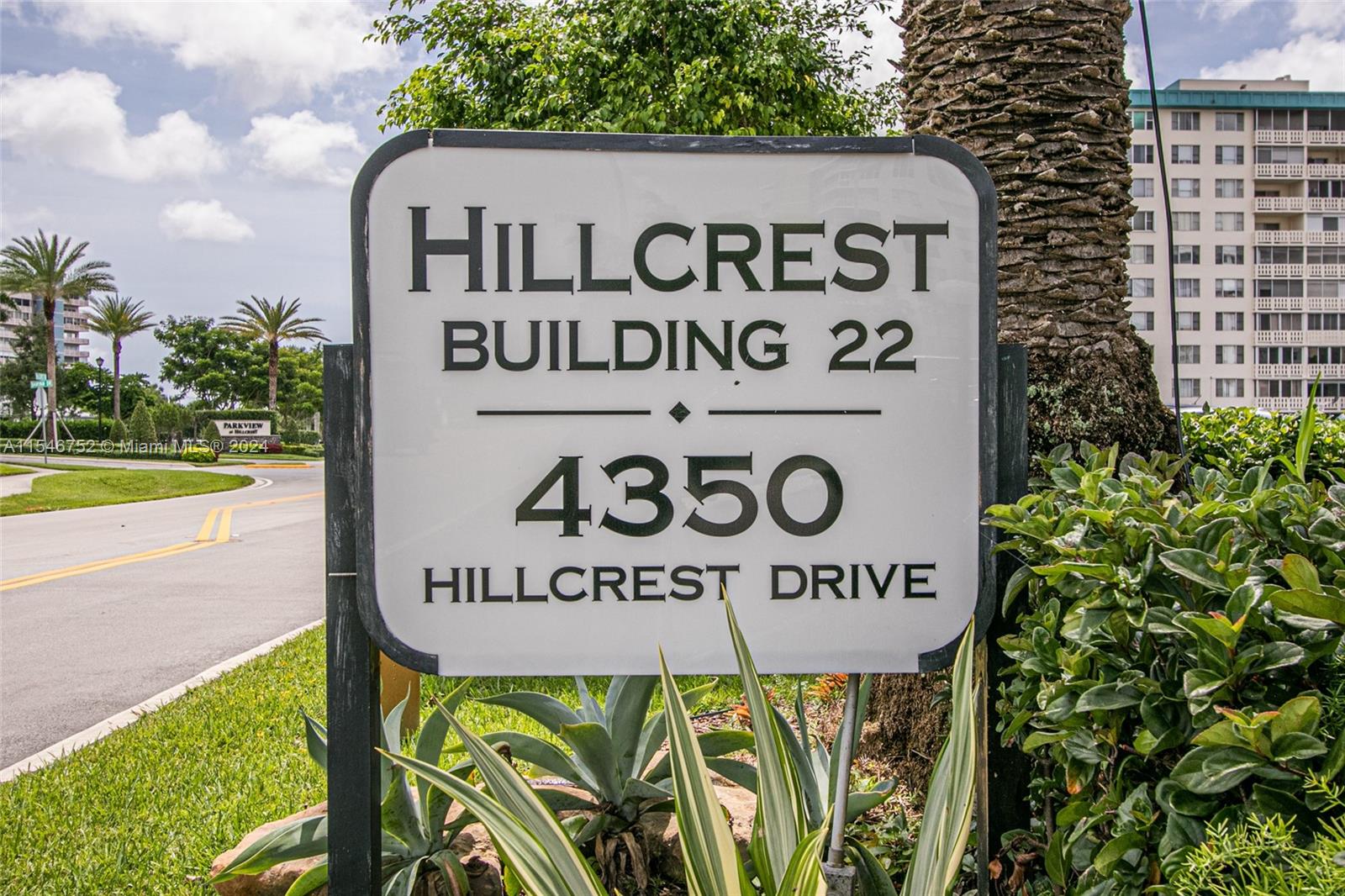 4350 Hillcrest Dr 600, Hollywood, Florida 33021, 2 Bedrooms Bedrooms, ,2 BathroomsBathrooms,Residential,For Sale,4350 Hillcrest Dr 600,A11546752