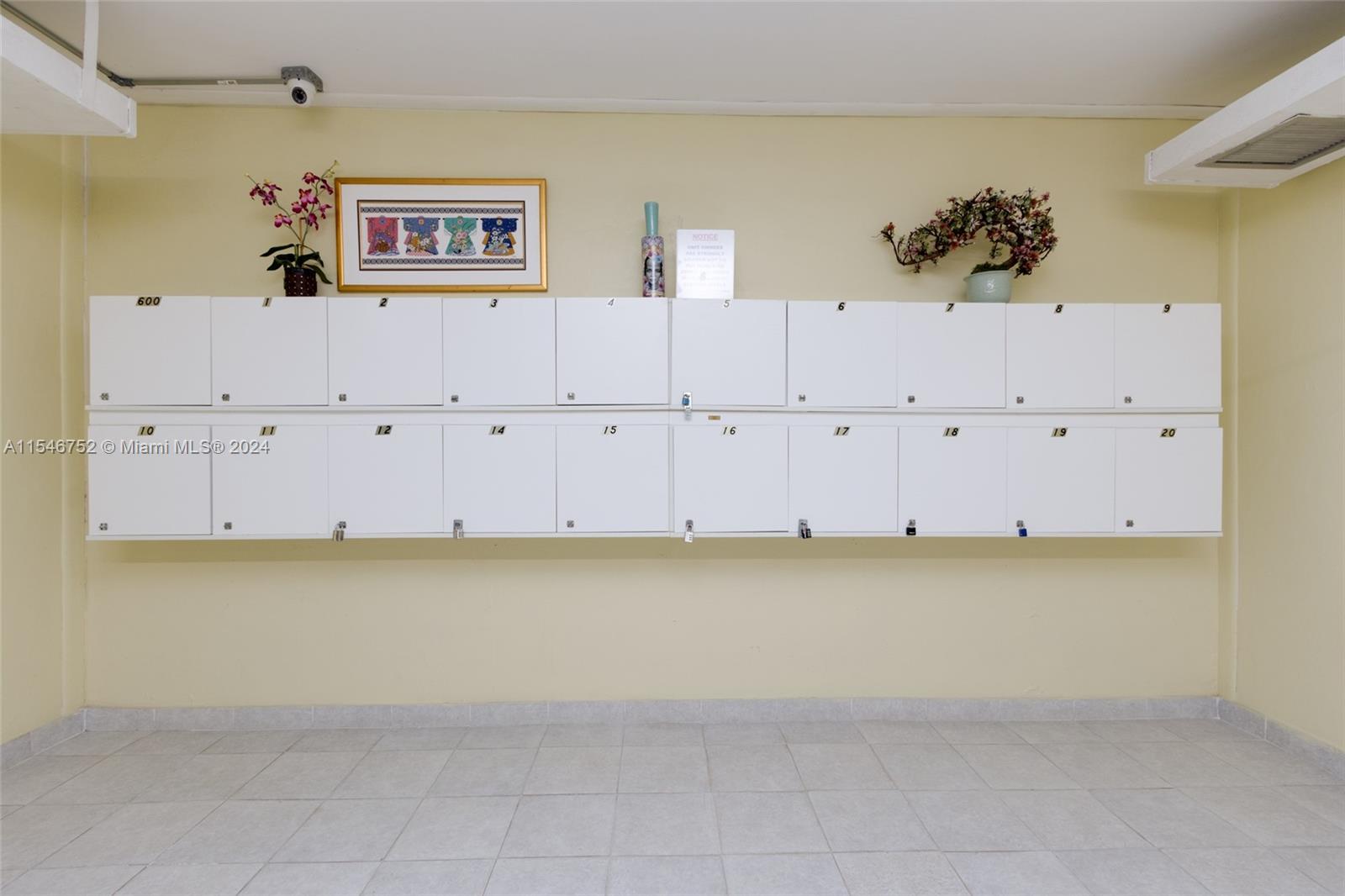 4350 Hillcrest Dr 600, Hollywood, Florida 33021, 2 Bedrooms Bedrooms, ,2 BathroomsBathrooms,Residential,For Sale,4350 Hillcrest Dr 600,A11546752