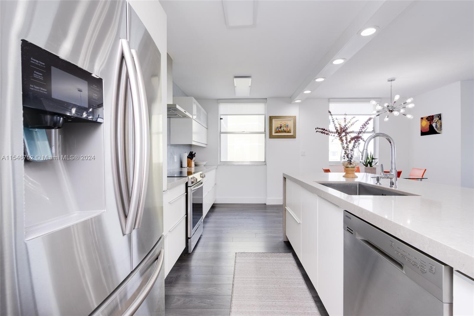 4350 Hillcrest Dr 600, Hollywood, Florida 33021, 2 Bedrooms Bedrooms, ,2 BathroomsBathrooms,Residential,For Sale,4350 Hillcrest Dr 600,A11546752