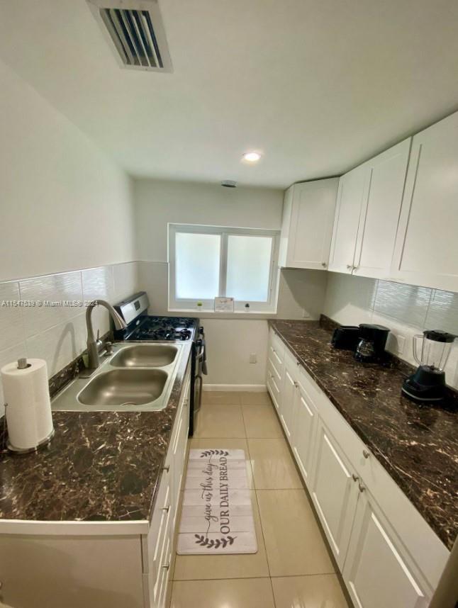 Hialeah, Florida 33010, 3 Bedrooms Bedrooms, ,2 BathroomsBathrooms,Residentiallease,For Rent,A11547539