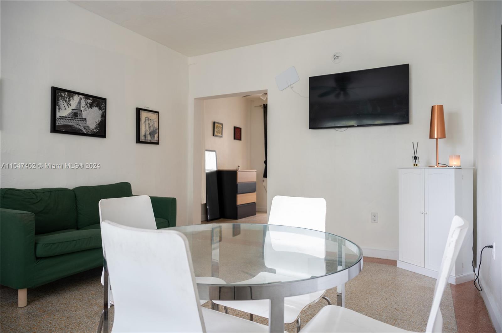 741 15th St 10, Miami Beach, Florida 33139, ,1 BathroomBathrooms,Residential,For Sale,741 15th St 10,A11547402