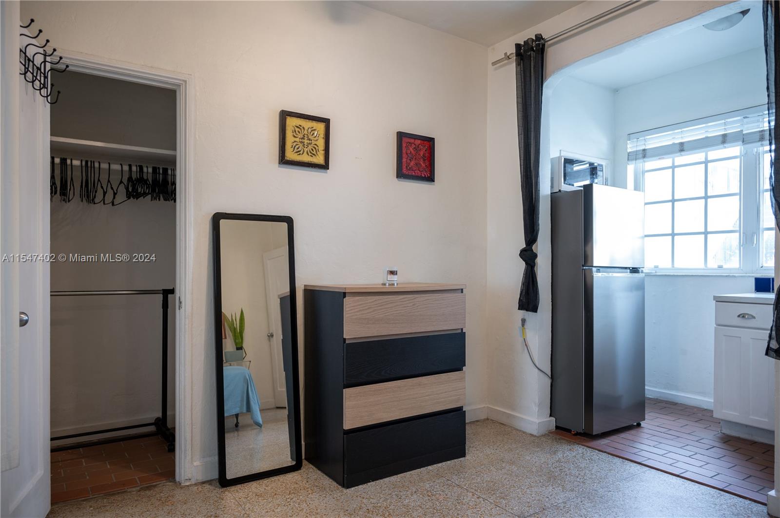 741 15th St 10, Miami Beach, Florida 33139, ,1 BathroomBathrooms,Residential,For Sale,741 15th St 10,A11547402