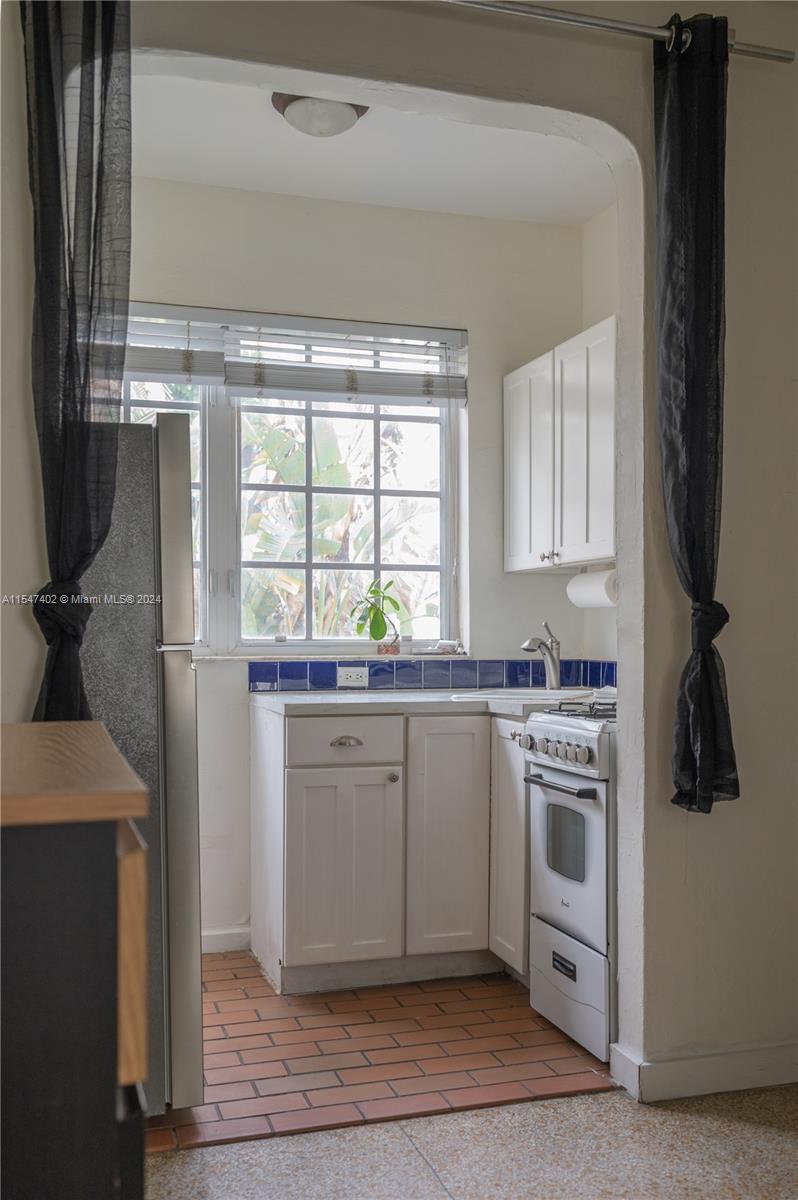 741 15th St 10, Miami Beach, Florida 33139, ,1 BathroomBathrooms,Residential,For Sale,741 15th St 10,A11547402