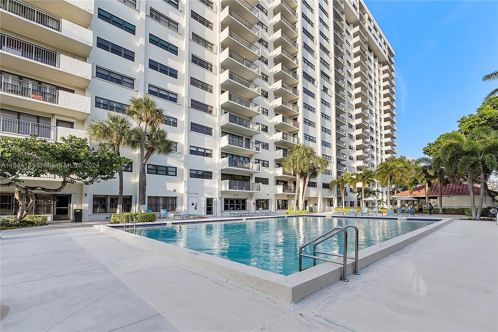 3200 Port Royale Dr N, Fort Lauderdale, FL, 33308 United States, 2 Bedrooms Bedrooms, ,2 BathroomsBathrooms,Residential,For Sale,Port Royale Dr N,A11544185