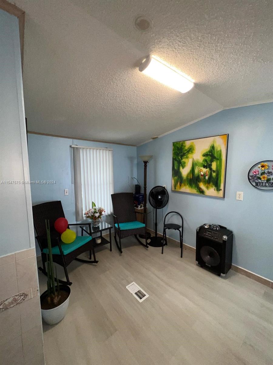 Homestead, FL, 33033 United States, 2 Bedrooms Bedrooms, ,2 BathroomsBathrooms,Residential,For Sale,A11547575