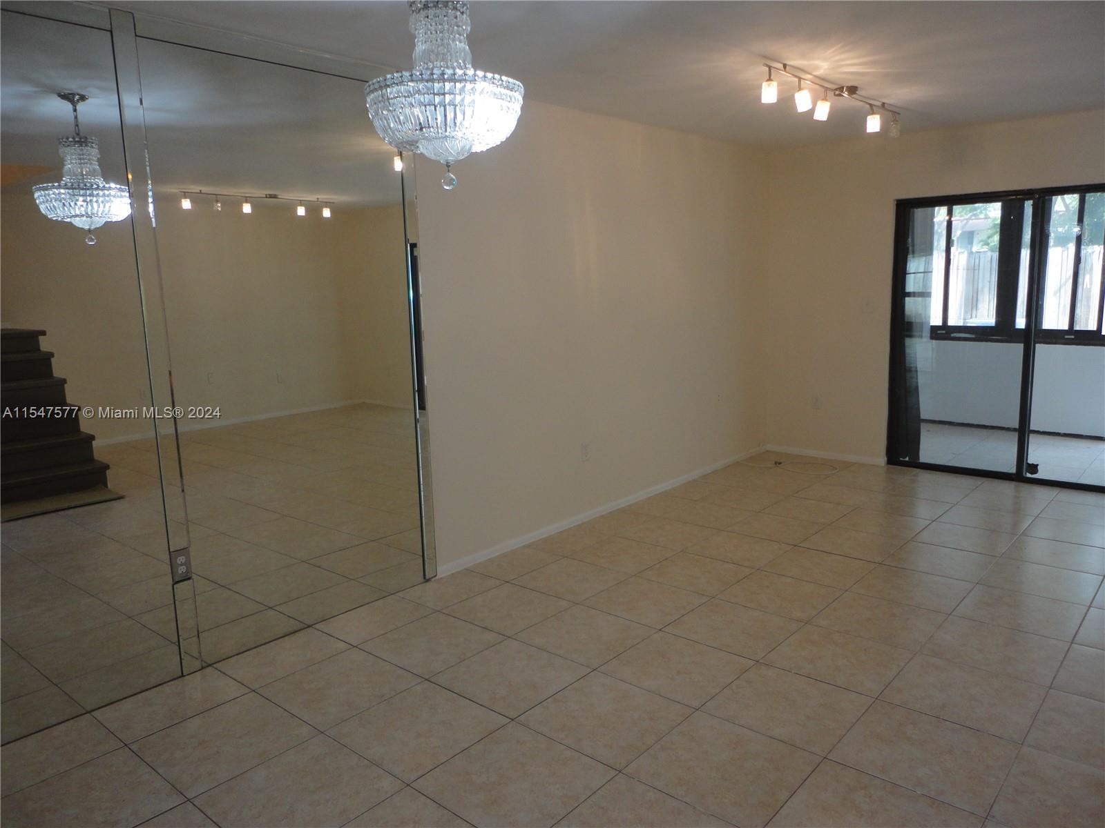 3321 Raleigh St 3H, Hollywood, Florida 33021, 3 Bedrooms Bedrooms, ,2 BathroomsBathrooms,Residential,For Sale,3321 Raleigh St 3H,A11547577