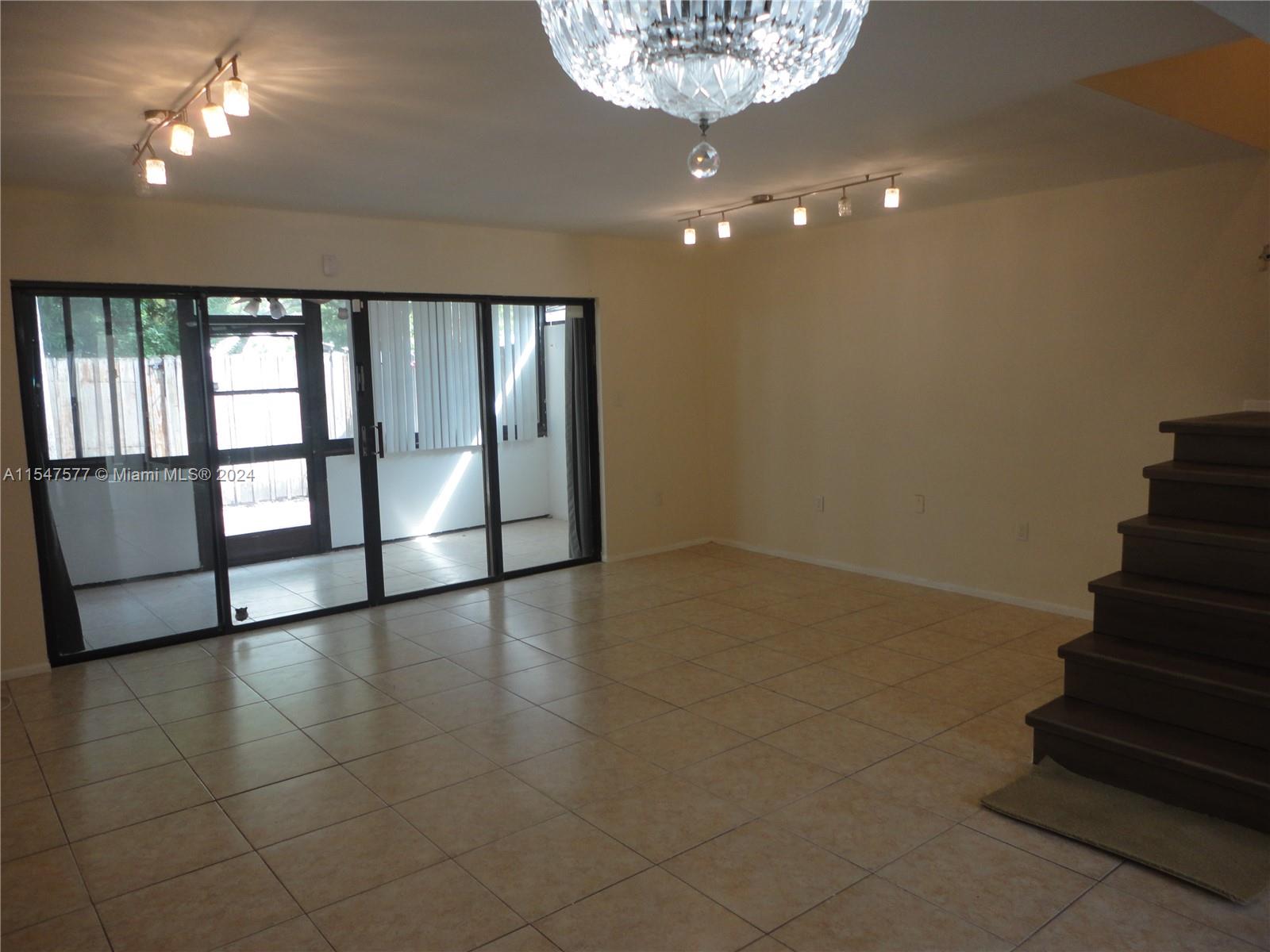 3321 Raleigh St 3H, Hollywood, Florida 33021, 3 Bedrooms Bedrooms, ,2 BathroomsBathrooms,Residential,For Sale,3321 Raleigh St 3H,A11547577