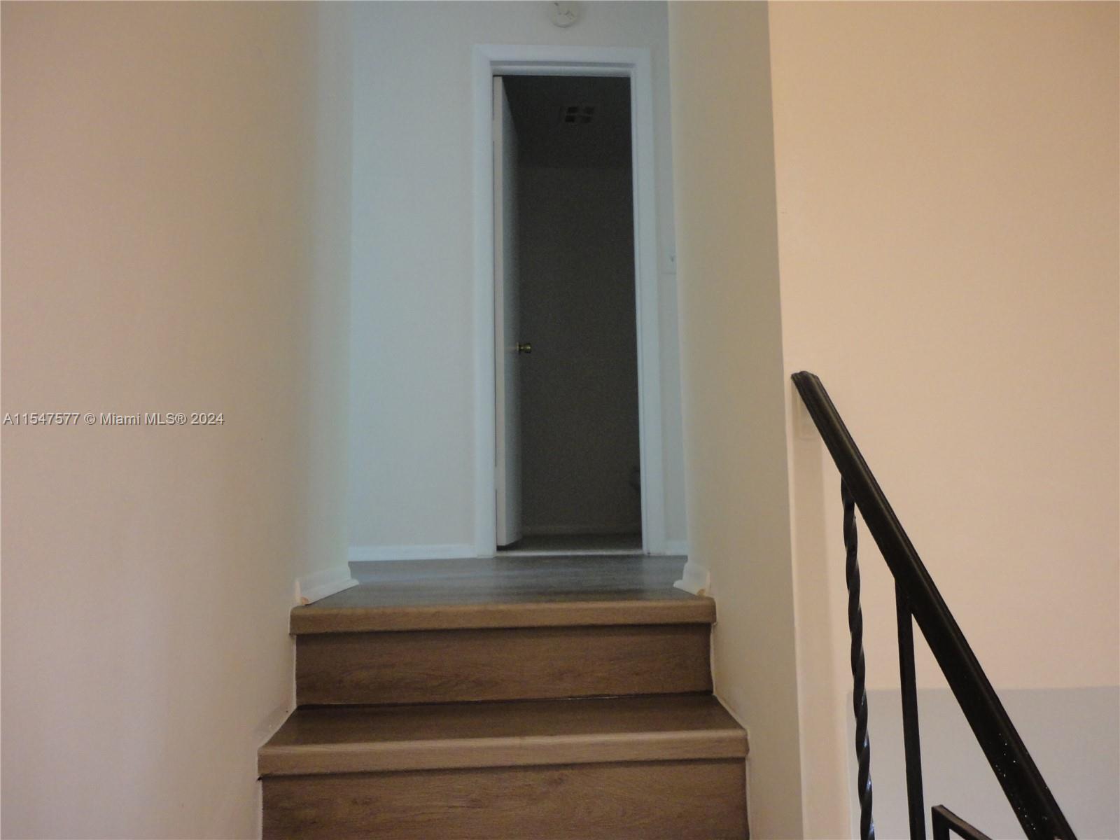 3321 Raleigh St 3H, Hollywood, Florida 33021, 3 Bedrooms Bedrooms, ,2 BathroomsBathrooms,Residential,For Sale,3321 Raleigh St 3H,A11547577