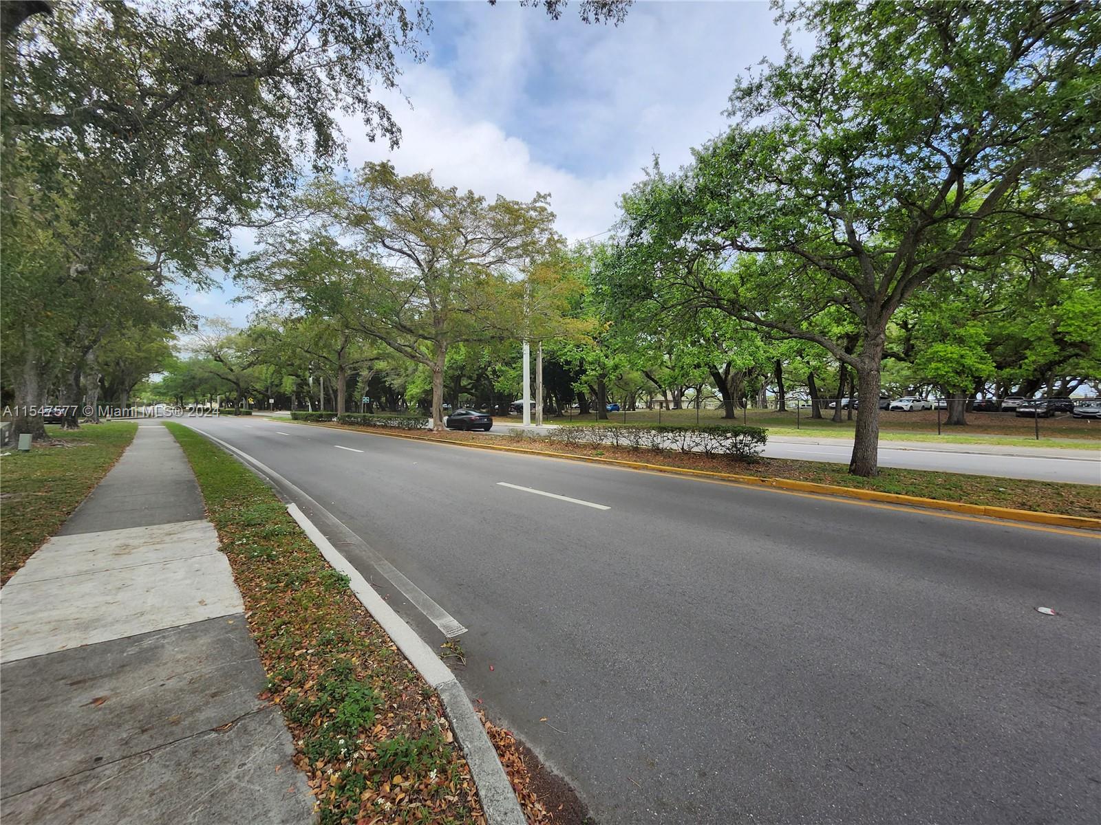 3321 Raleigh St 3H, Hollywood, Florida 33021, 3 Bedrooms Bedrooms, ,2 BathroomsBathrooms,Residential,For Sale,3321 Raleigh St 3H,A11547577