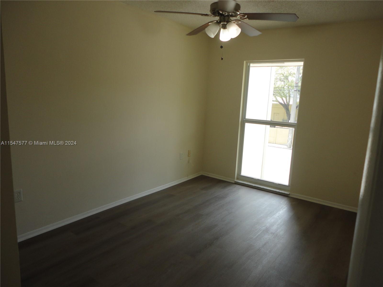 3321 Raleigh St 3H, Hollywood, Florida 33021, 3 Bedrooms Bedrooms, ,2 BathroomsBathrooms,Residential,For Sale,3321 Raleigh St 3H,A11547577