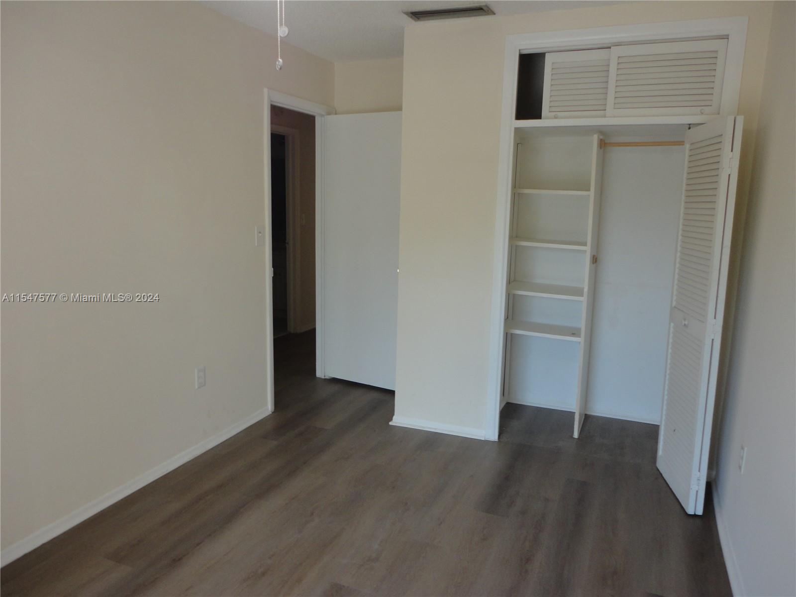 3321 Raleigh St 3H, Hollywood, Florida 33021, 3 Bedrooms Bedrooms, ,2 BathroomsBathrooms,Residential,For Sale,3321 Raleigh St 3H,A11547577