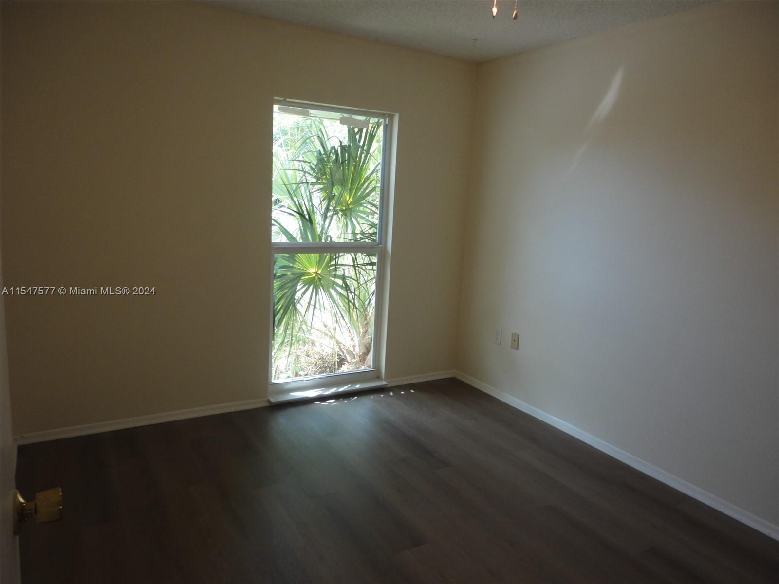 3321 Raleigh St 3H, Hollywood, Florida 33021, 3 Bedrooms Bedrooms, ,2 BathroomsBathrooms,Residential,For Sale,3321 Raleigh St 3H,A11547577