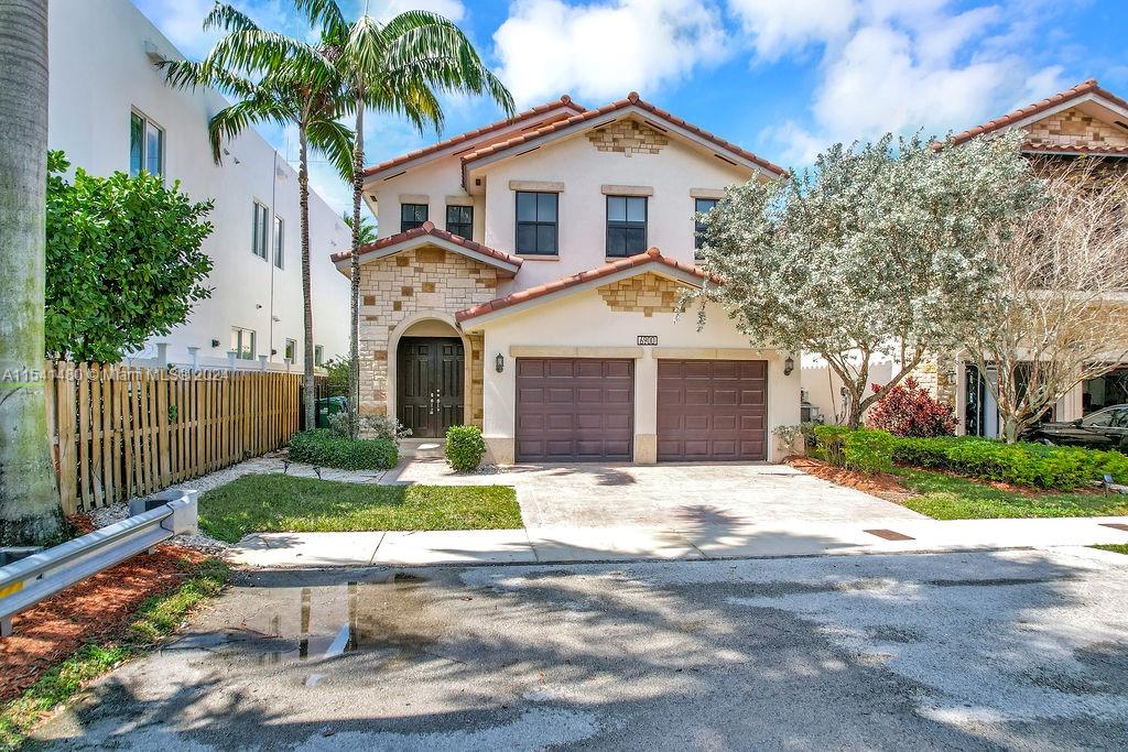 6900 NW 106th Ave, Doral, Florida 33178, 4 Bedrooms Bedrooms, ,4 BathroomsBathrooms,Residential,For Sale,6900 NW 106th Ave,A11541480