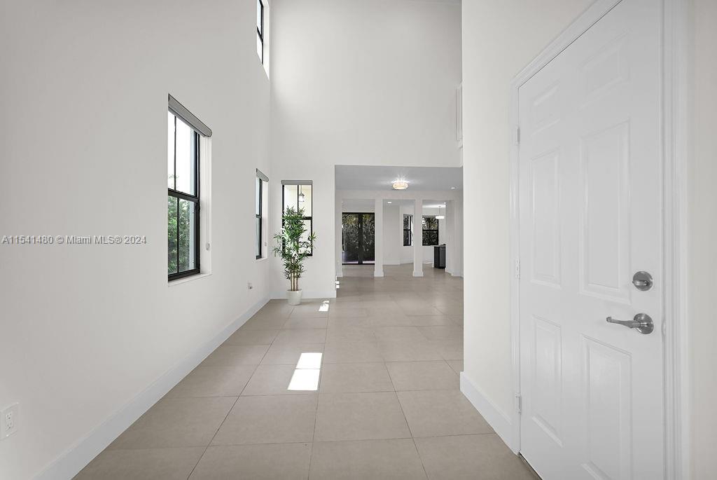 6900 NW 106th Ave, Doral, Florida 33178, 4 Bedrooms Bedrooms, ,4 BathroomsBathrooms,Residential,For Sale,6900 NW 106th Ave,A11541480