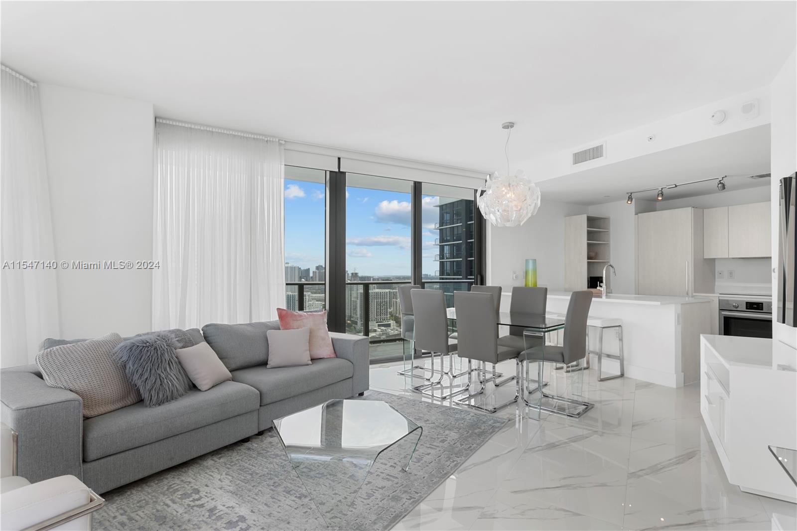 501 NE 31st St 3006, Miami, Florida 33137, 3 Bedrooms Bedrooms, ,2 BathroomsBathrooms,Residentiallease,For Rent,501 NE 31st St 3006,A11547140