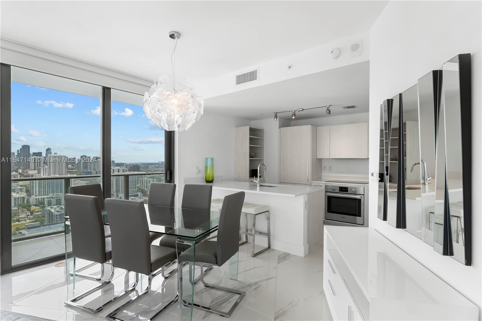 501 NE 31st St 3006, Miami, Florida 33137, 3 Bedrooms Bedrooms, ,2 BathroomsBathrooms,Residentiallease,For Rent,501 NE 31st St 3006,A11547140