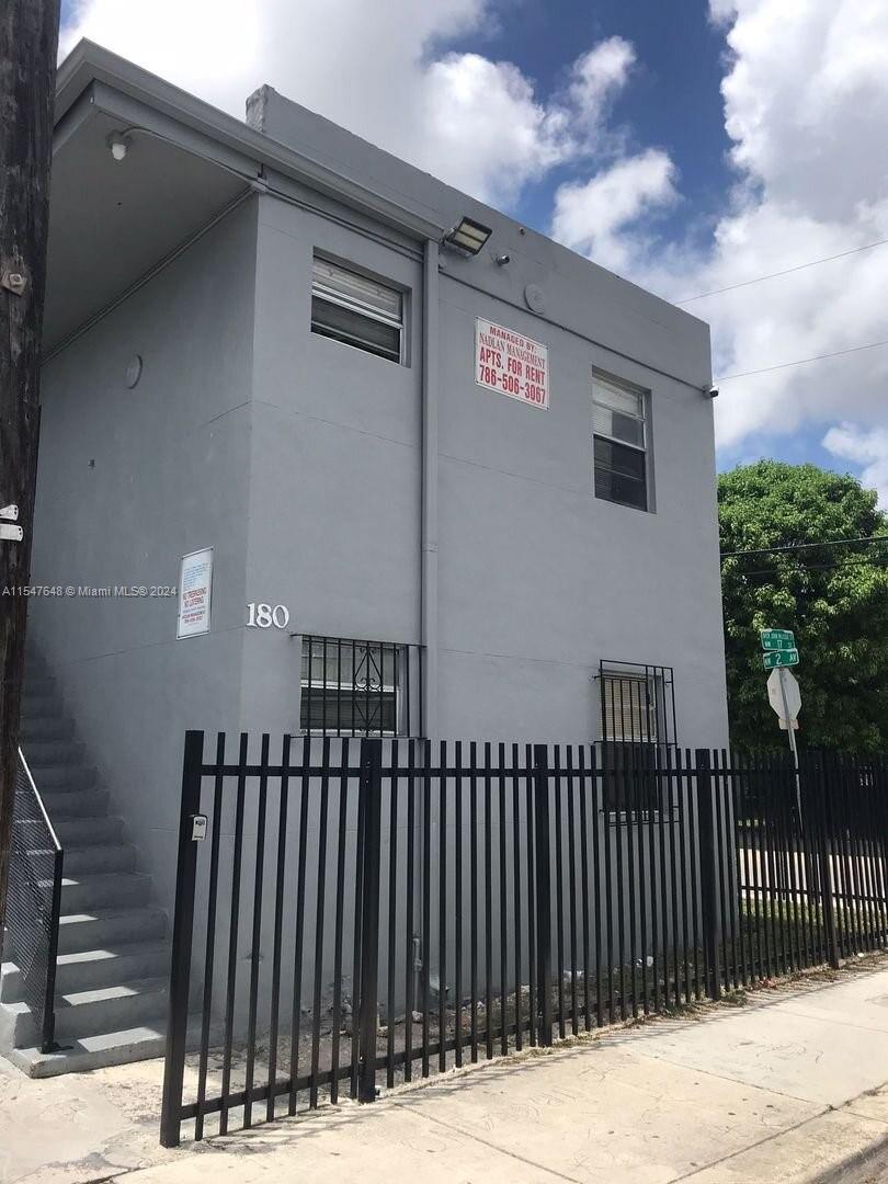 180 NW 17 St 1, Miami, Florida 33136, 1 Bedroom Bedrooms, ,1 BathroomBathrooms,Residentiallease,For Rent,180 NW 17 St 1,A11547648