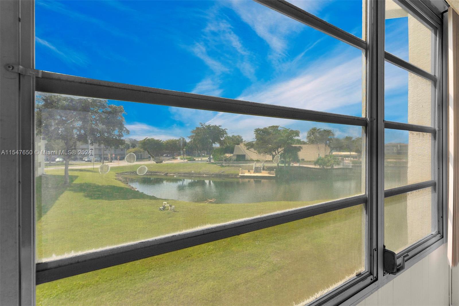 8100 Sunrise Lakes Blvd, Sunrise, FL, 33322 United States, 1 Bedroom Bedrooms, ,1 BathroomBathrooms,Residential,For Sale,Sunrise Lakes Blvd,A11547650