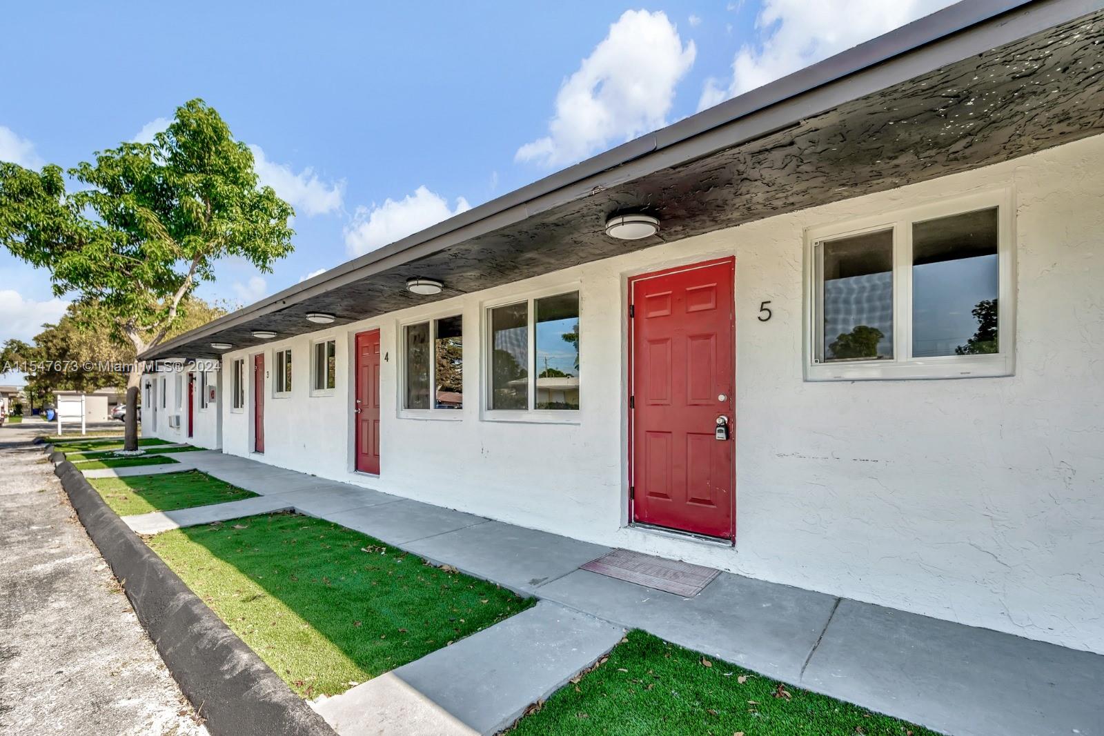 2308 Jackson St 1-9, Hollywood, Florida 33020, ,Commercialsale,For Sale,2308 Jackson St 1-9,A11547673