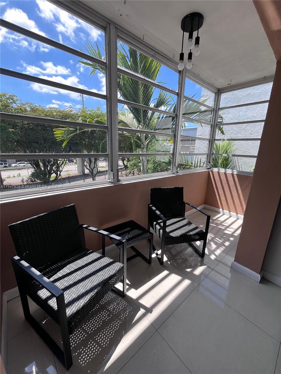 2496 SW 17th Ave 5301, Miami, Florida 33145, 2 Bedrooms Bedrooms, ,1 BathroomBathrooms,Residentiallease,For Rent,2496 SW 17th Ave 5301,A11547638
