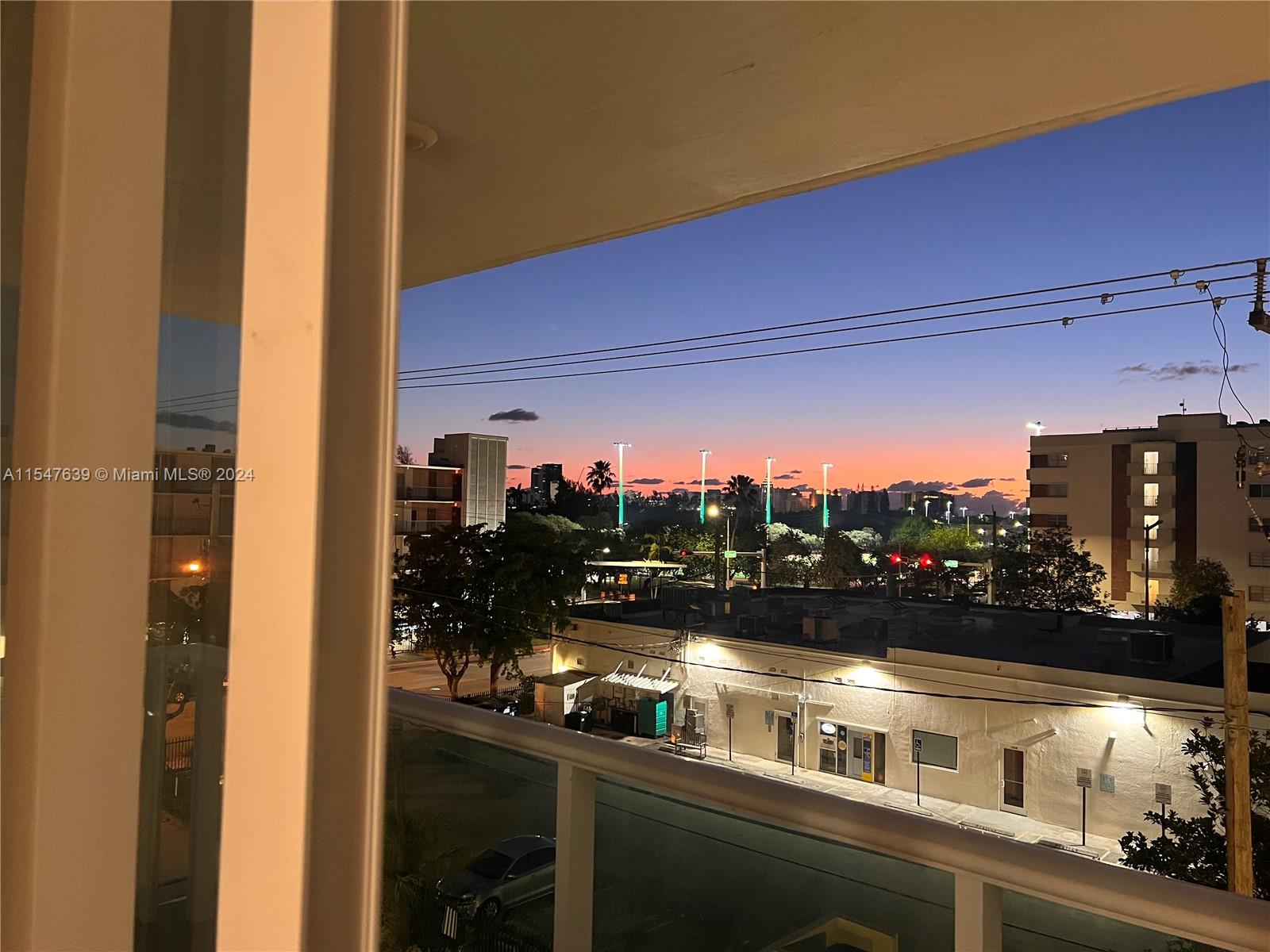 Miami Beach, Florida 33139, 1 Bedroom Bedrooms, ,1 BathroomBathrooms,Residential,For Sale,A11547639