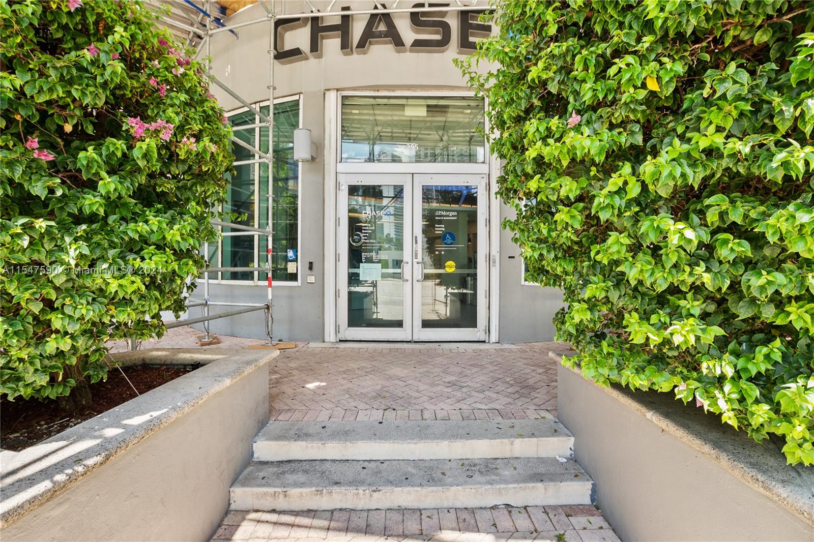 275 NE 18th St, Miami, Florida 33132, ,Commercialsale,For Sale,275 NE 18th St,A11547590