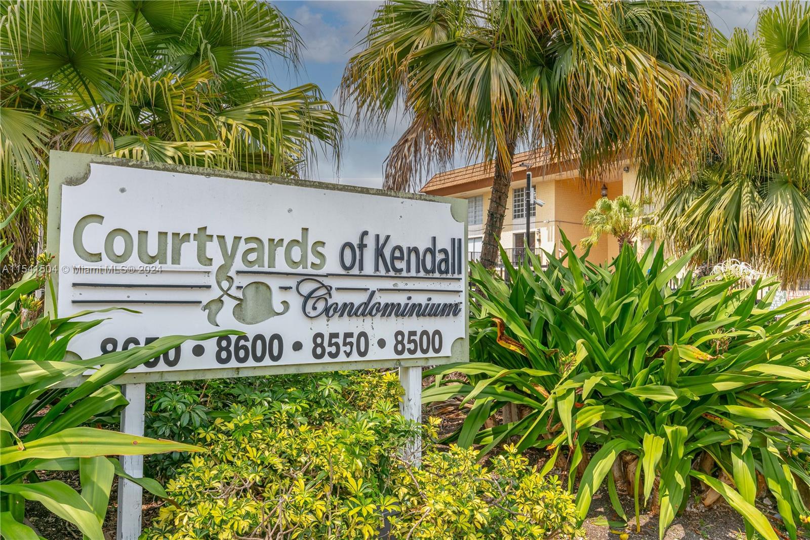 8500 SW 109th Ave 6-112, Miami, Florida 33173, 3 Bedrooms Bedrooms, ,2 BathroomsBathrooms,Residential,For Sale,8500 SW 109th Ave 6-112,A11541504