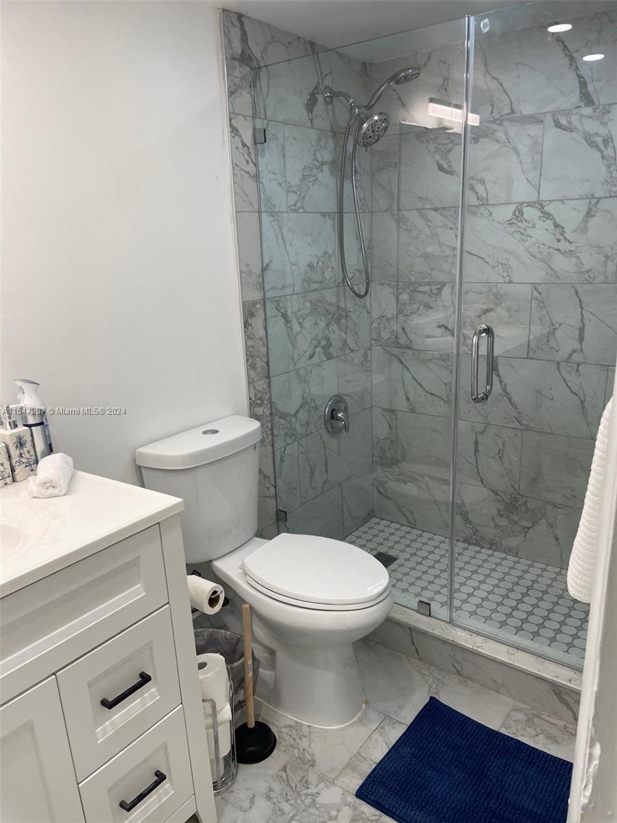 541 N Blue Heron Dr 117, Hallandale Beach, Florida 33009, 1 Bedroom Bedrooms, ,1 BathroomBathrooms,Residentiallease,For Rent,541 N Blue Heron Dr 117,A11547207