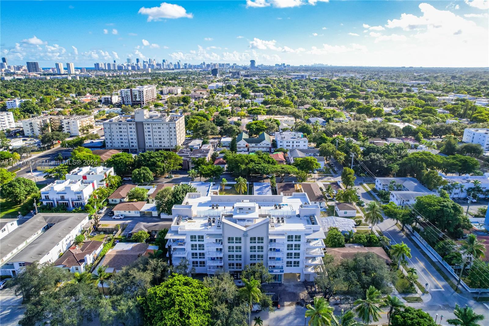 1850 Monroe St, Hollywood, FL, 33020 United States, 1 Bedroom Bedrooms, ,1 BathroomBathrooms,Residential,For Sale,Monroe St,A11547700