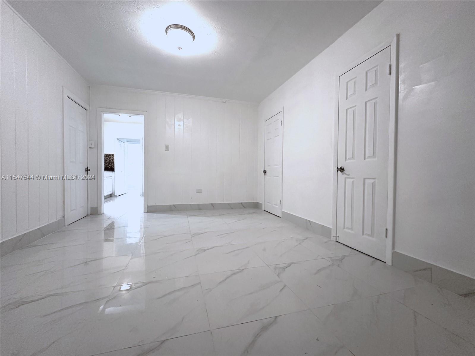 5978 SW 62nd St, South Miami, Florida 33143, 4 Bedrooms Bedrooms, ,4 BathroomsBathrooms,Residentiallease,For Rent,5978 SW 62nd St,A11547544