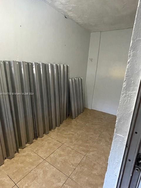 6575 4th Ave, Hialeah, FL, 33012 United States, 1 Bedroom Bedrooms, ,1 BathroomBathrooms,Residential,For Sale,4th Ave,A11547733