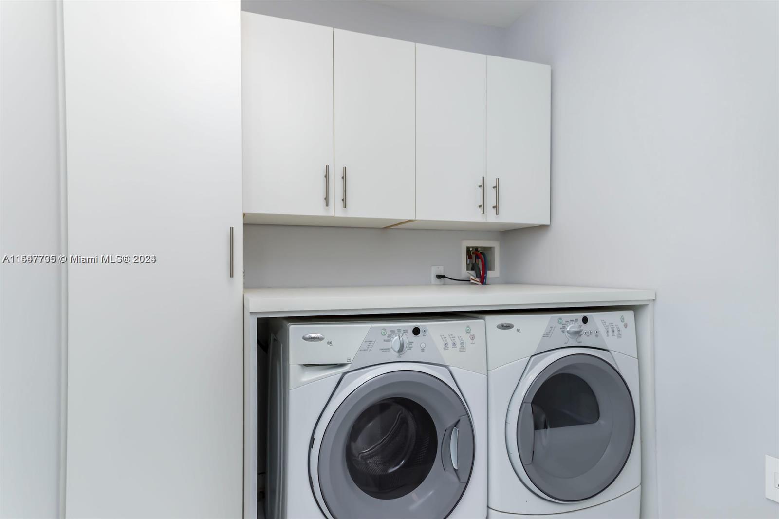 1100 Biscayne Blvd 3705, Miami, Florida 33132, 1 Bedroom Bedrooms, ,2 BathroomsBathrooms,Residentiallease,For Rent,1100 Biscayne Blvd 3705,A11547735