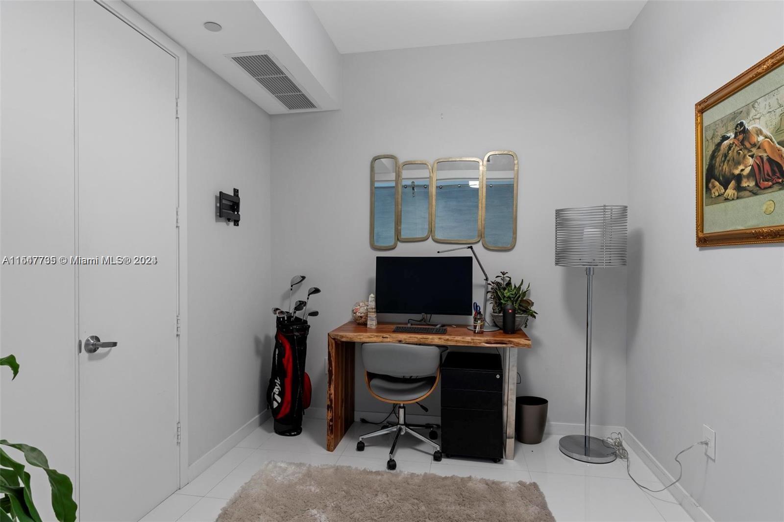 1100 Biscayne Blvd 3705, Miami, Florida 33132, 1 Bedroom Bedrooms, ,2 BathroomsBathrooms,Residentiallease,For Rent,1100 Biscayne Blvd 3705,A11547735