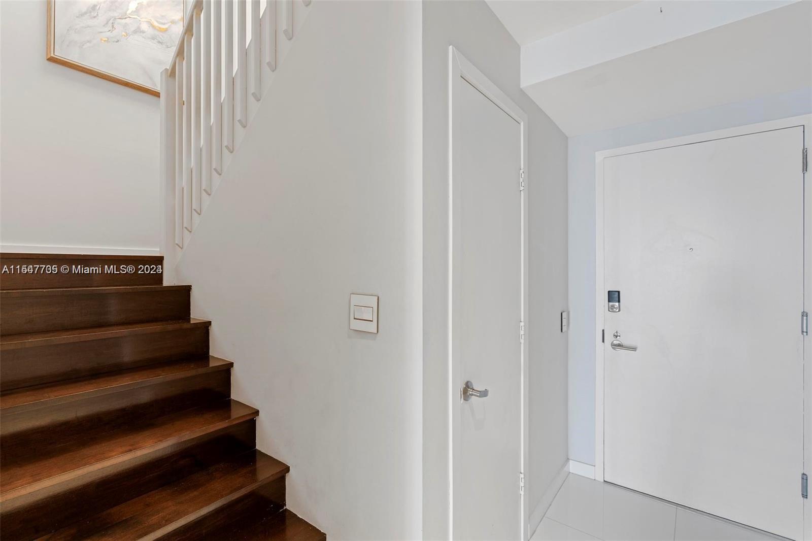 1100 Biscayne Blvd 3705, Miami, Florida 33132, 1 Bedroom Bedrooms, ,2 BathroomsBathrooms,Residentiallease,For Rent,1100 Biscayne Blvd 3705,A11547735