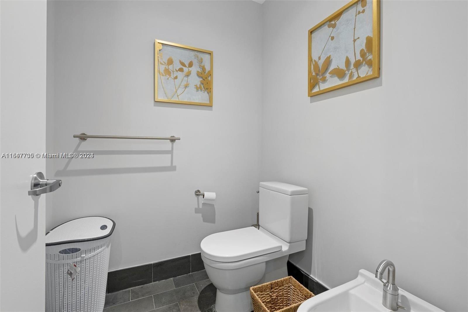 1100 Biscayne Blvd 3705, Miami, Florida 33132, 1 Bedroom Bedrooms, ,2 BathroomsBathrooms,Residentiallease,For Rent,1100 Biscayne Blvd 3705,A11547735