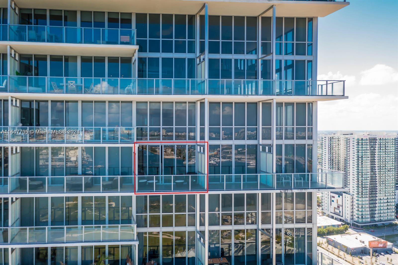 1100 Biscayne Blvd 3705, Miami, Florida 33132, 1 Bedroom Bedrooms, ,2 BathroomsBathrooms,Residentiallease,For Rent,1100 Biscayne Blvd 3705,A11547735