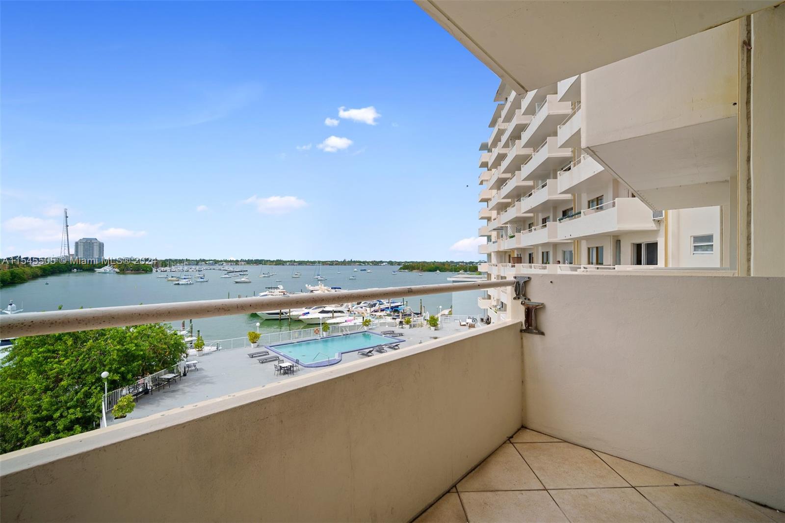 7904  West Dr #405 For Sale A11545505, FL