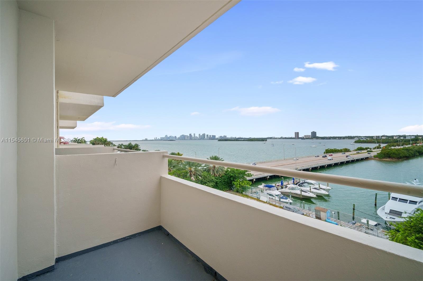 7904 West Dr 605, North Bay Village, Florida 33141, ,1 BathroomBathrooms,Residentiallease,For Rent,7904 West Dr 605,A11545601