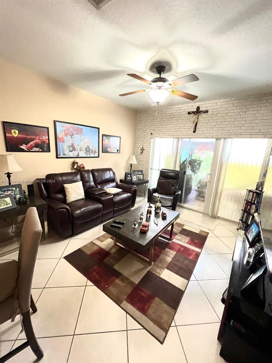 2429 31st Ct, Oakland Park, FL, 33309 United States, 2 Bedrooms Bedrooms, ,2 BathroomsBathrooms,Residential,For Sale,31st Ct,A11535458